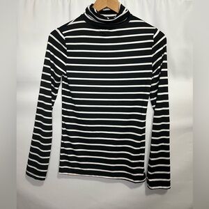NWT Doublju Women’s Turtleneck